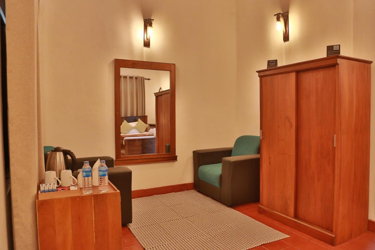 Tepraas Sigiriya Hotel Exterior photo