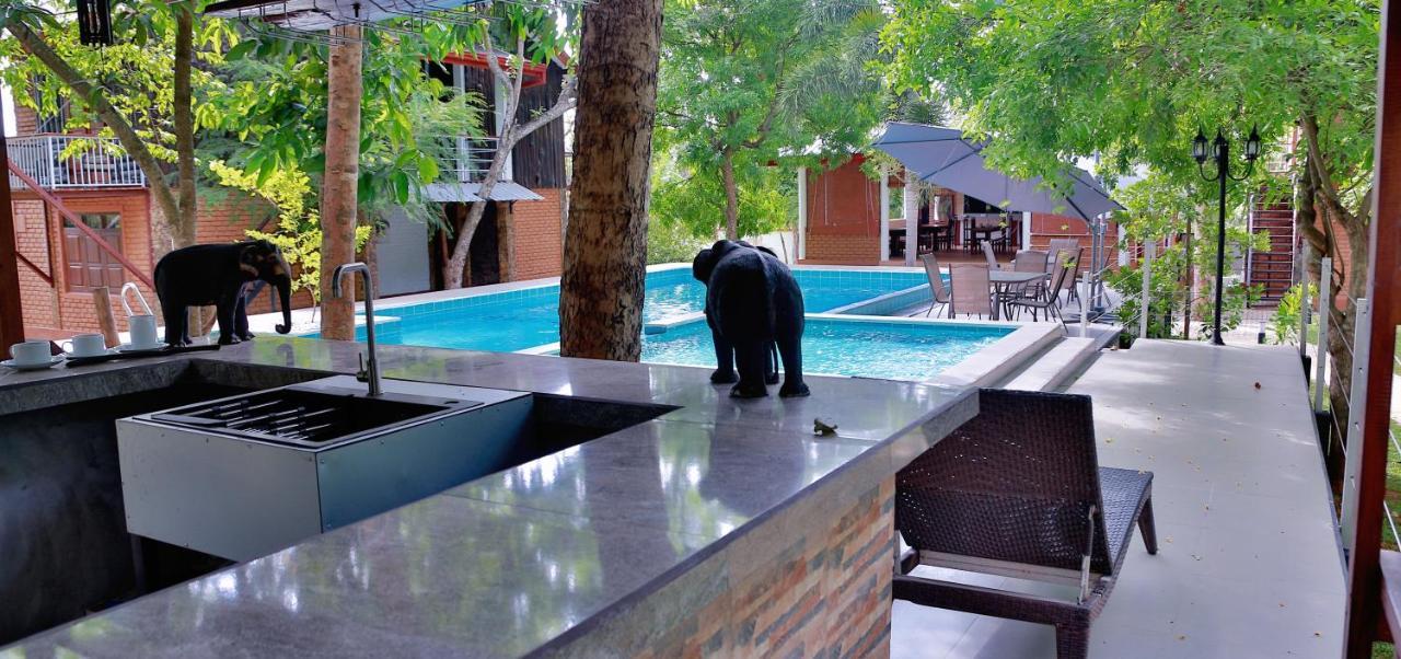 Tepraas Sigiriya Hotel Exterior photo