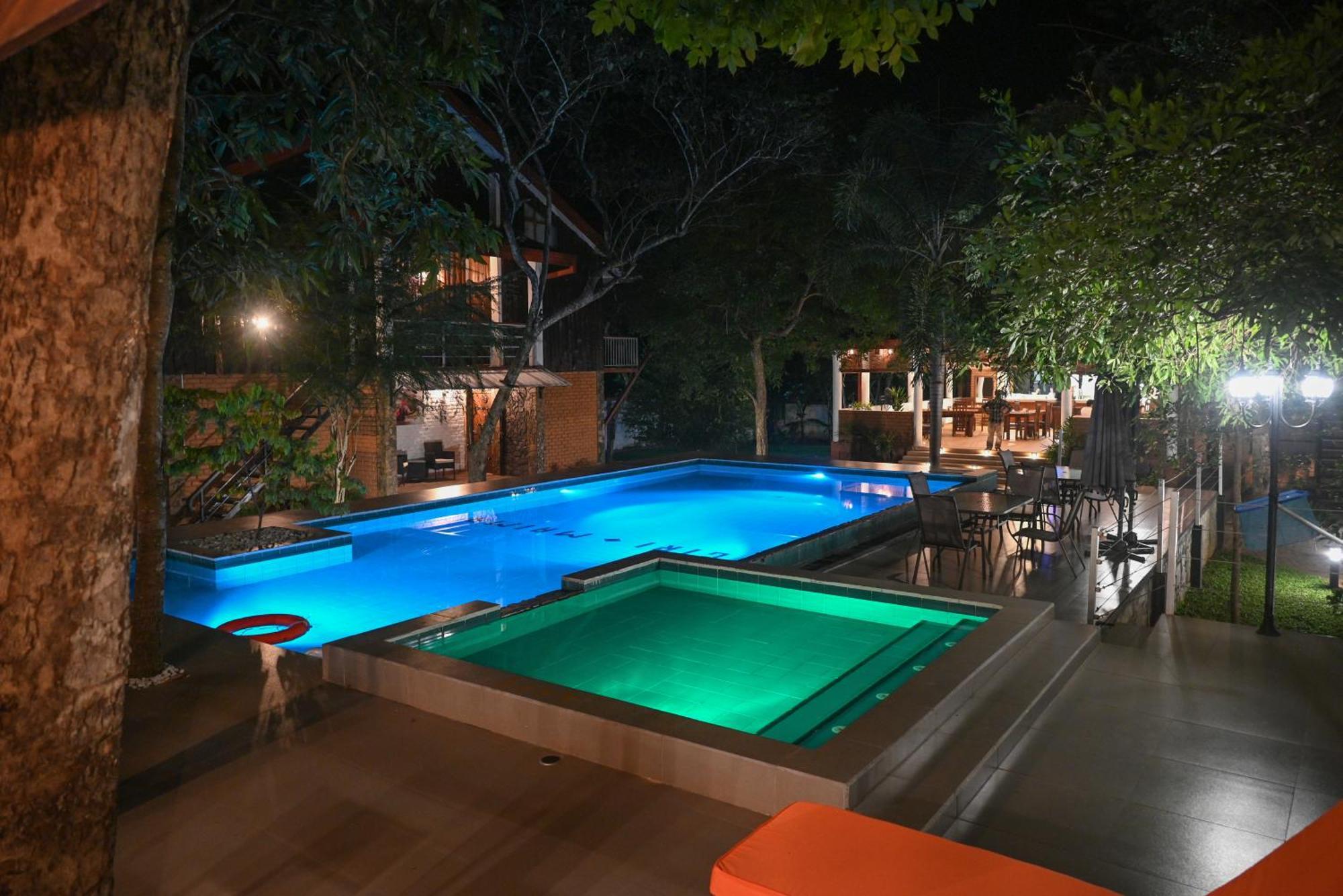 Tepraas Sigiriya Hotel Exterior photo